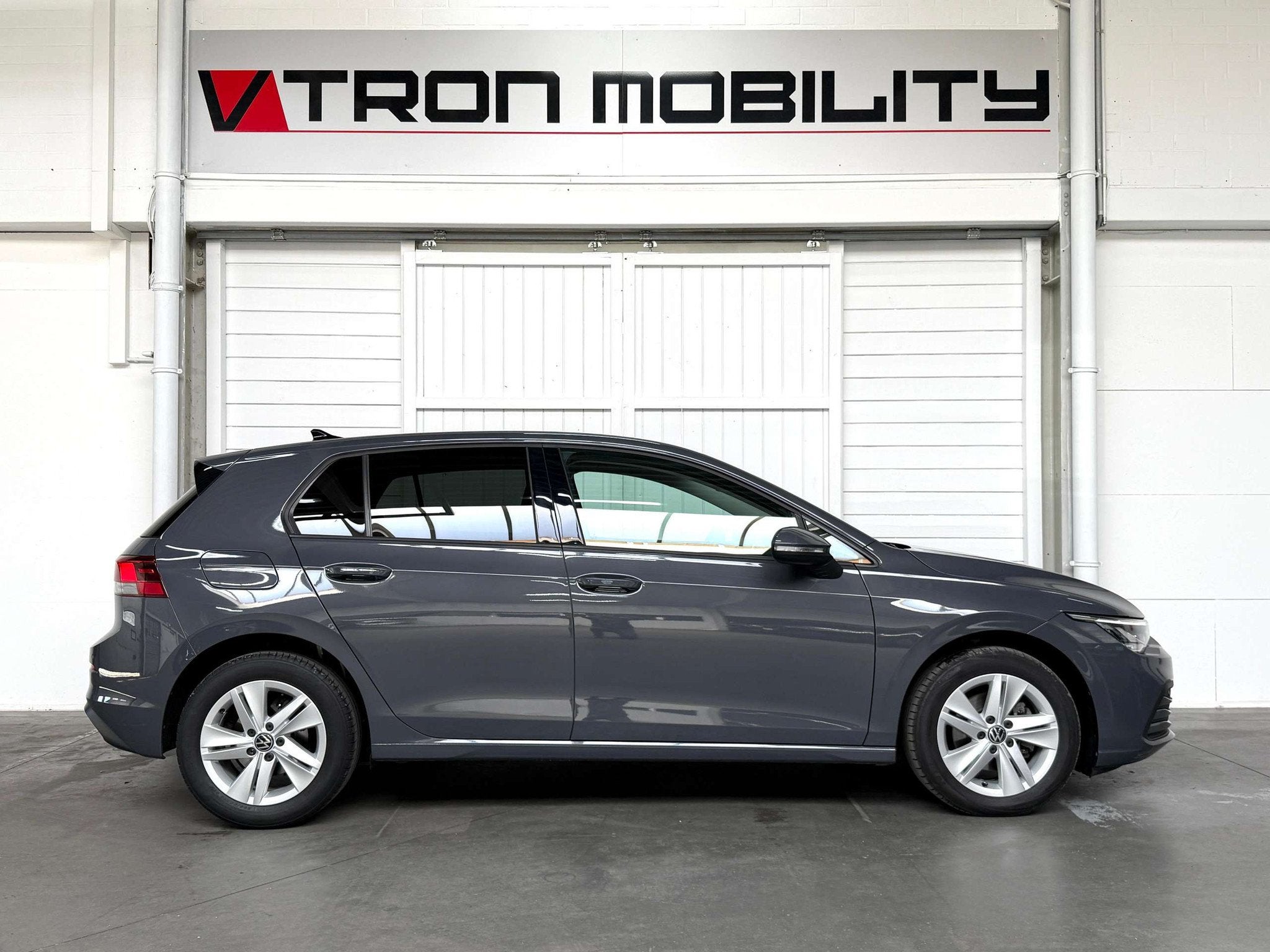 Volkswagen Golf 1.5 eTSI Life DSG LED*NAVI*PDC*CARPLAY*CAMER, Autos, Achat, Euro 6, Entreprise, Alcantara