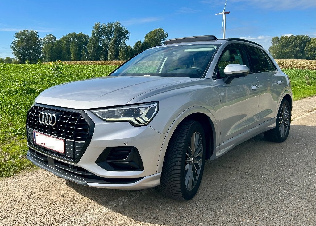 Audi Q3 35 tfsi Automaat, panodak, shadow look, Full option, Auto's, Dealer onderhouden, 4 cilinders, 5 zetels, 5 deurs