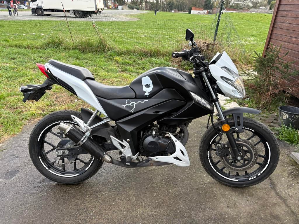 Kymco CK1 125cc twin tone uit 2017 met slechts 7700km!!!, Motoren, Ophalen, 1 cilinder, 11 kW of minder