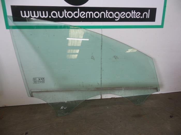 Vitre portière 4portes avant droite d'un Ford Mondeo (Monde, -, 3 mois de garantie, -, -