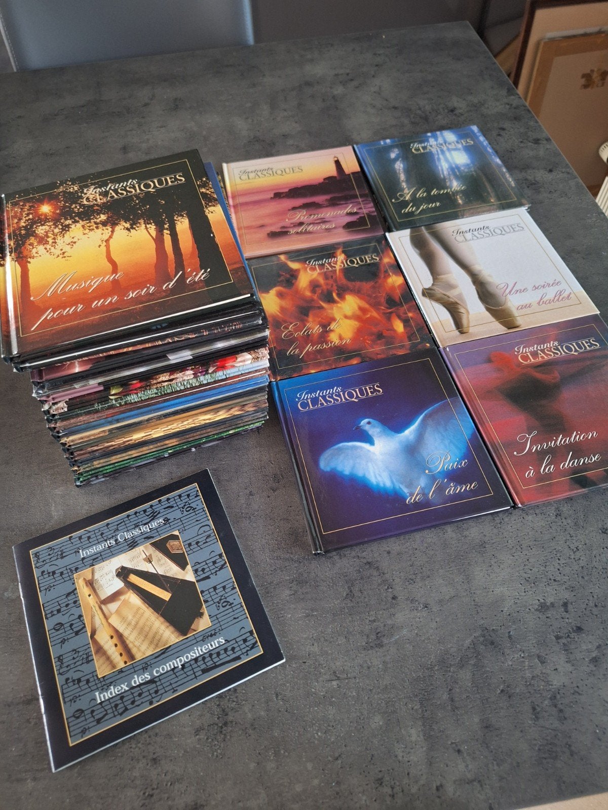 25 cd numérotés comprenant chacun un petit livret explicatif, Cd's en Dvd's, Vinyl | Dance en House, Ophalen of Verzenden