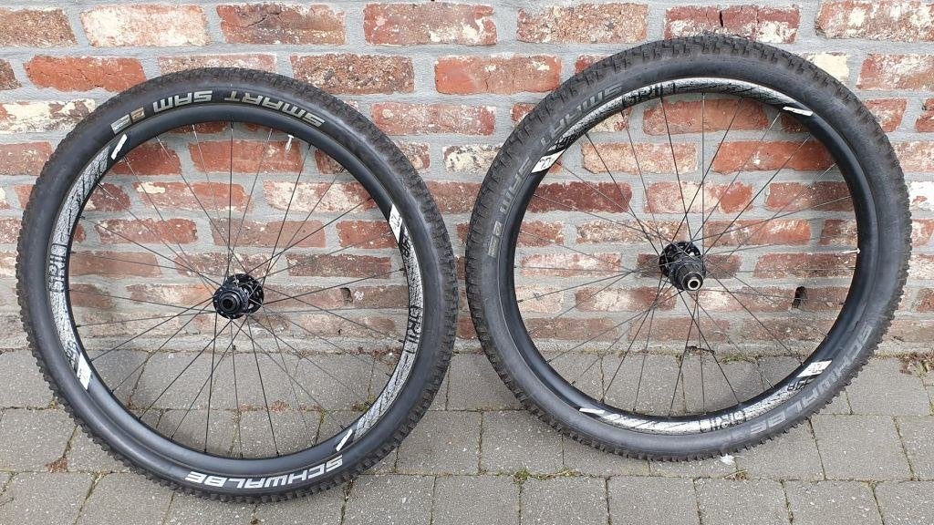 MTB velgen - FSA Grid Velgen 27.5 inch met banden, Fietsen en Brommers, Fietsonderdelen, Gebruikt, Aluminium, Mountainbike, Ophalen