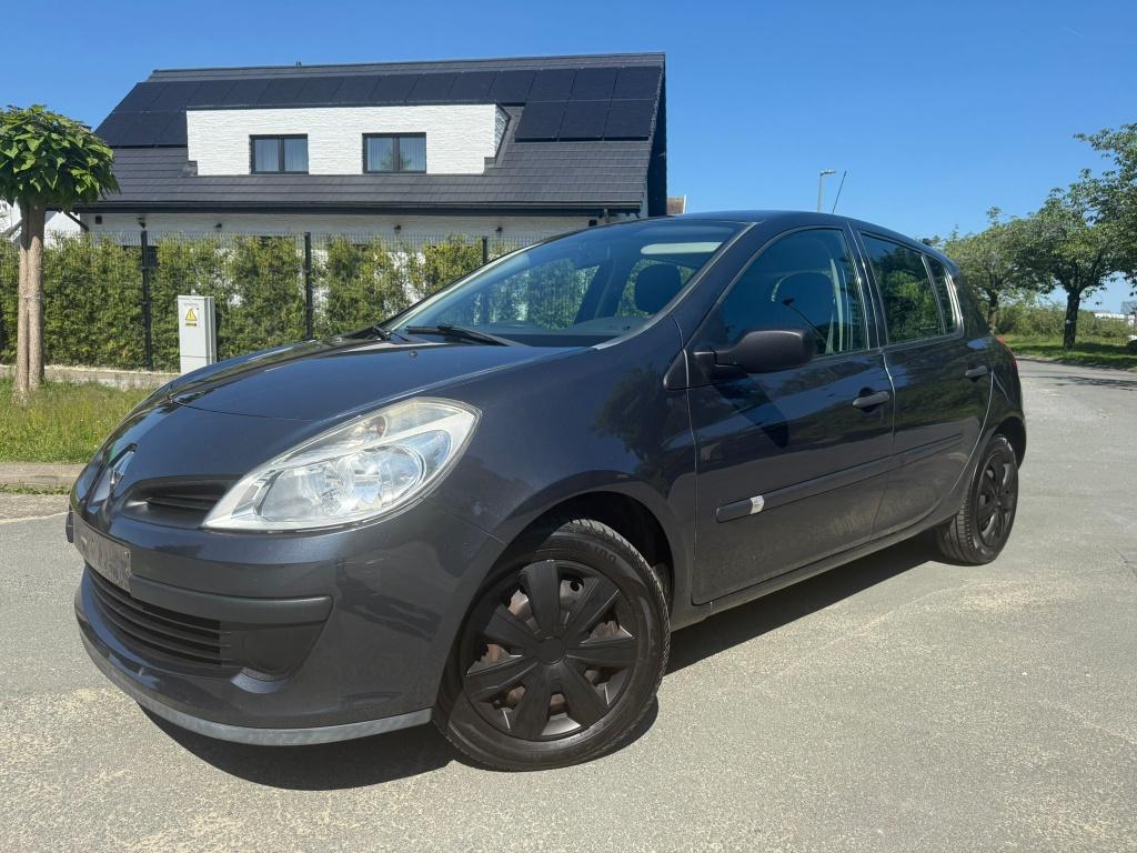 Renault clio 1.2 16v /TRES BON ETAT /TOP STAAT, Autos, Renault, 5 portes, Particulier, Tissu, 4 cylindres