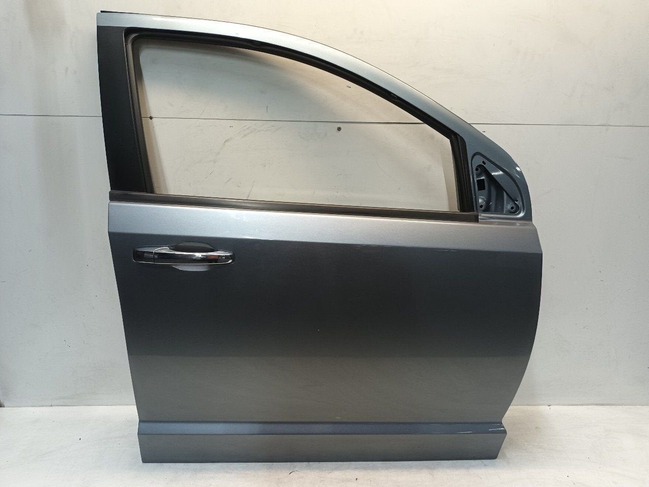 Portier rechts voor Dodge Journey, Onderdelen@venauto.nl, Van der Ven Autorecycling B.V., Gebruikt, Ettenseweg 76, 4706 PB Roosendaal, The Netherlands