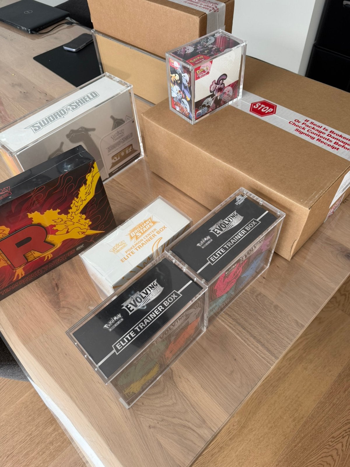 Pokemon sealed lowest cm, Hobby en Vrije tijd, Verzamelkaartspellen | Pokémon, Ophalen of Verzenden, Zo goed als nieuw, Boosterbox