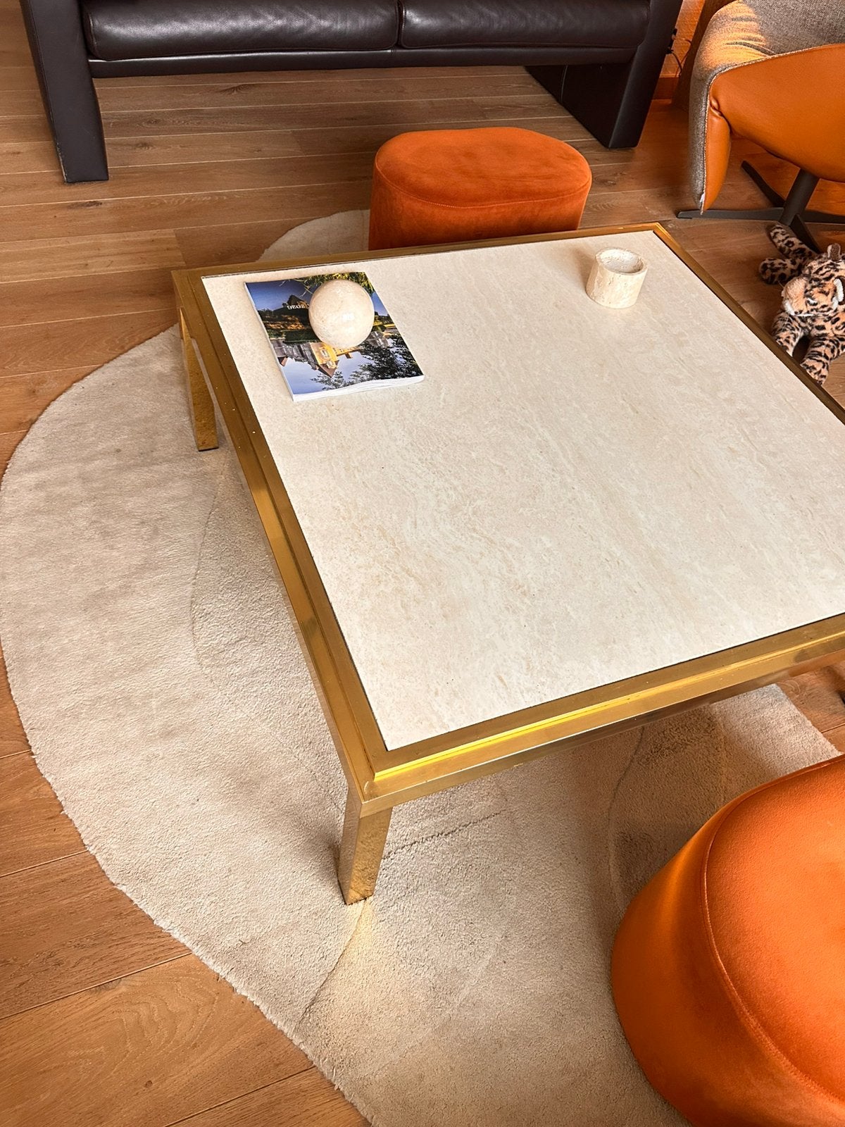 Table basse vintage en travertin/laiton, Maison & Meubles, Enlèvement, Utilisé