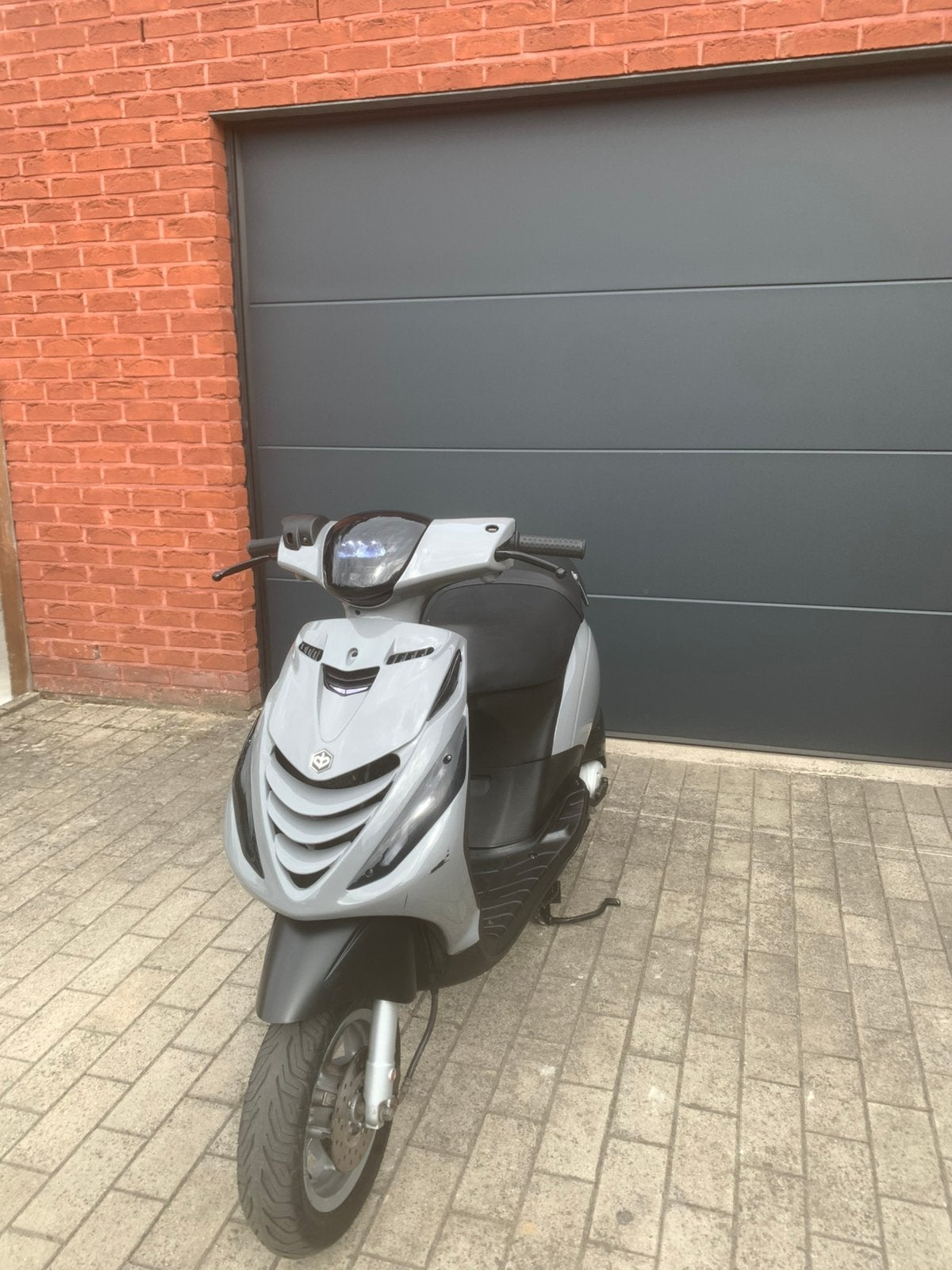 Ik zoek een piaggio zip (start niet), Vélos & Vélomoteurs, Scooters | Piaggio, Enlèvement, Comme neuf, Zip