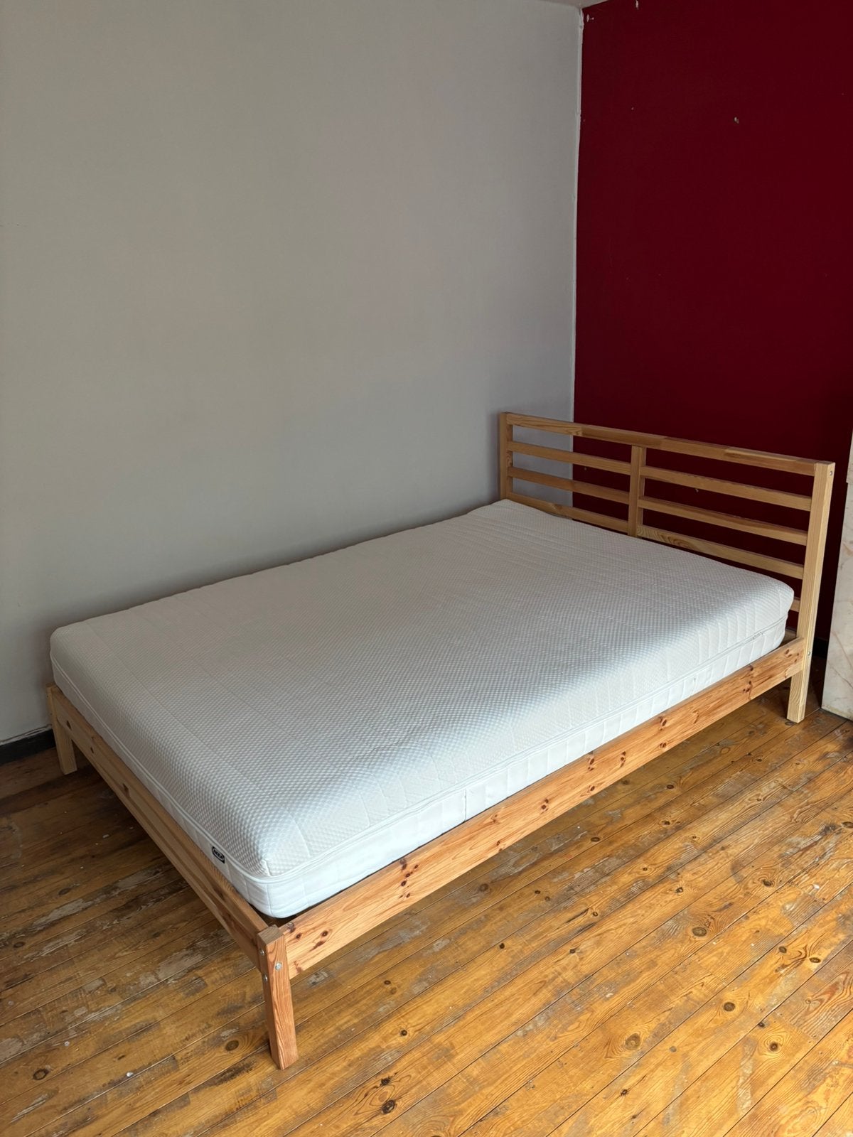 IKEA tweepersoonsbed TARVA + ÅNNELAND matras (140x200), Huis en Inrichting, Ophalen, Zo goed als nieuw