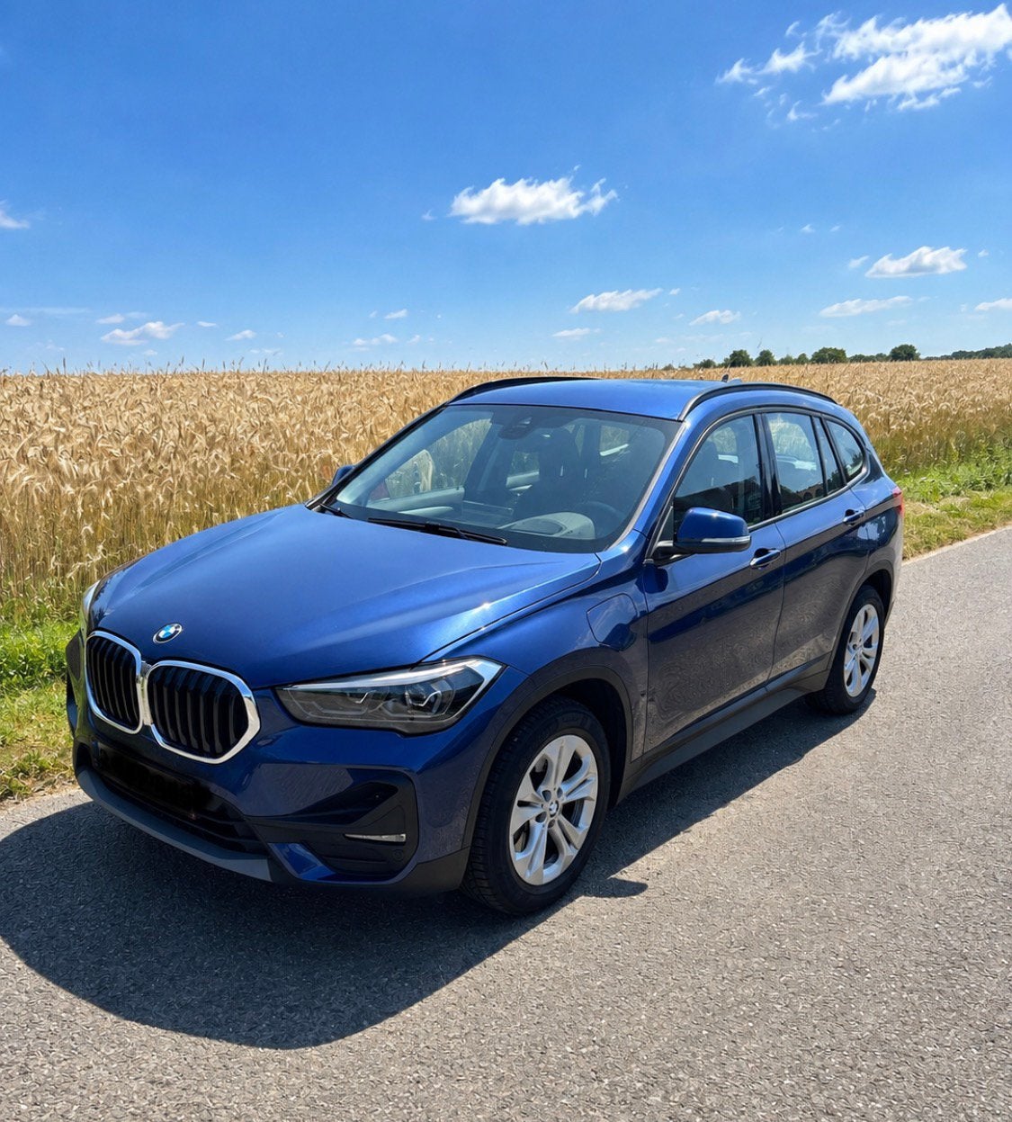BMW X1 hybride zacht blauw, 4 cilinders, 5 zetels, 5 deurs, Parkeersensor