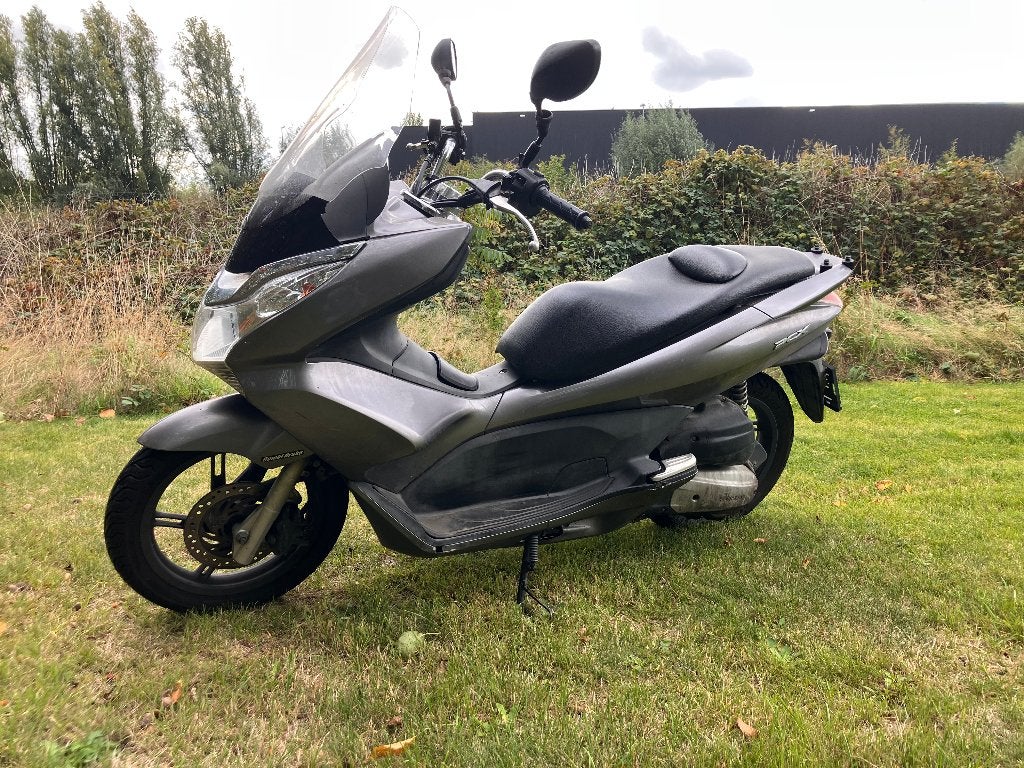 Honda Pcx 125 scooter, Motos, Scooter, Occasion, Jusqu'à 11 kW, Particulier
