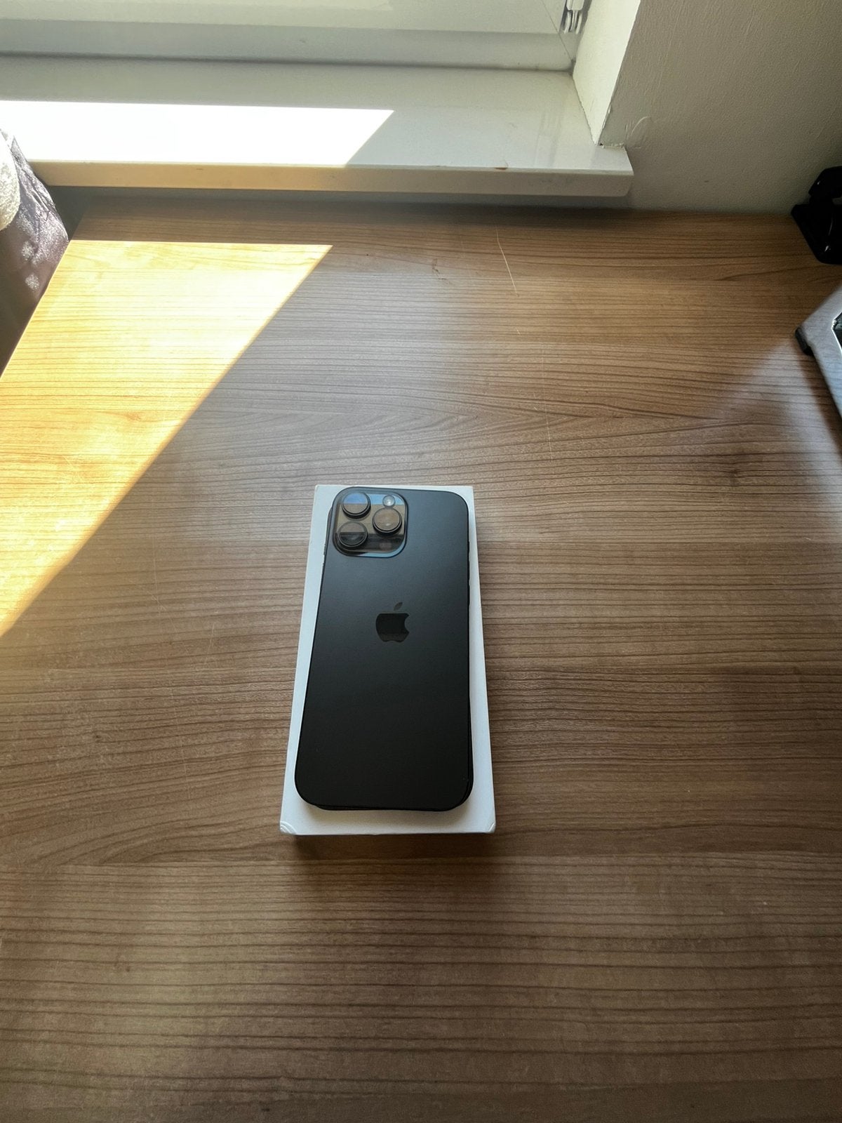 Iphone 16 PRO MAX, 99 %, Zwart, IPhone 16 Pro Max, Zo goed als nieuw