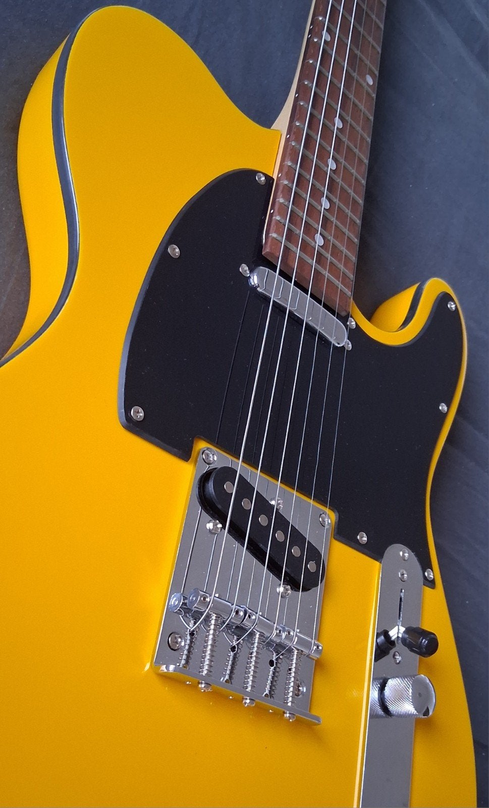 tele-model met versterker, kabel en gigbag, Musique & Instruments, Enlèvement, Avec ampli