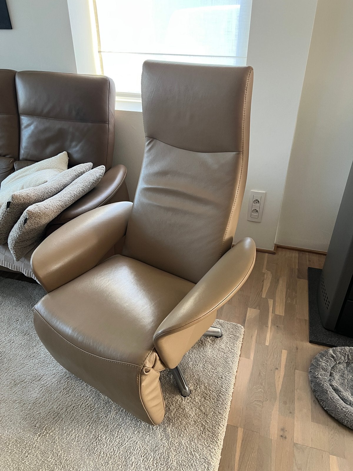 Kwaliteitsvolle lederen relax, Ophalen, Zo goed als nieuw, Leer, 75 tot 100 cm