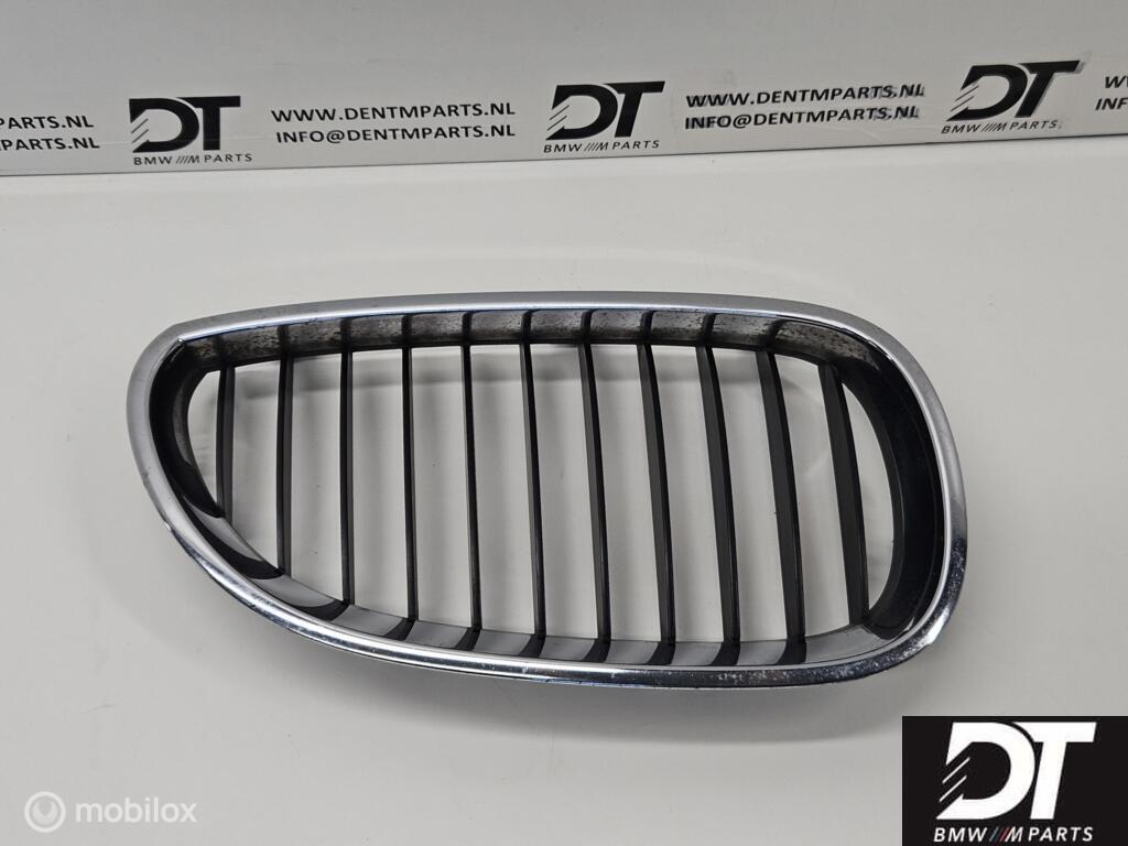 Grille rechts BMW 5-serie E60 E61 51137027062, Gebruikt, Ophalen of Verzenden, BMW, BMW