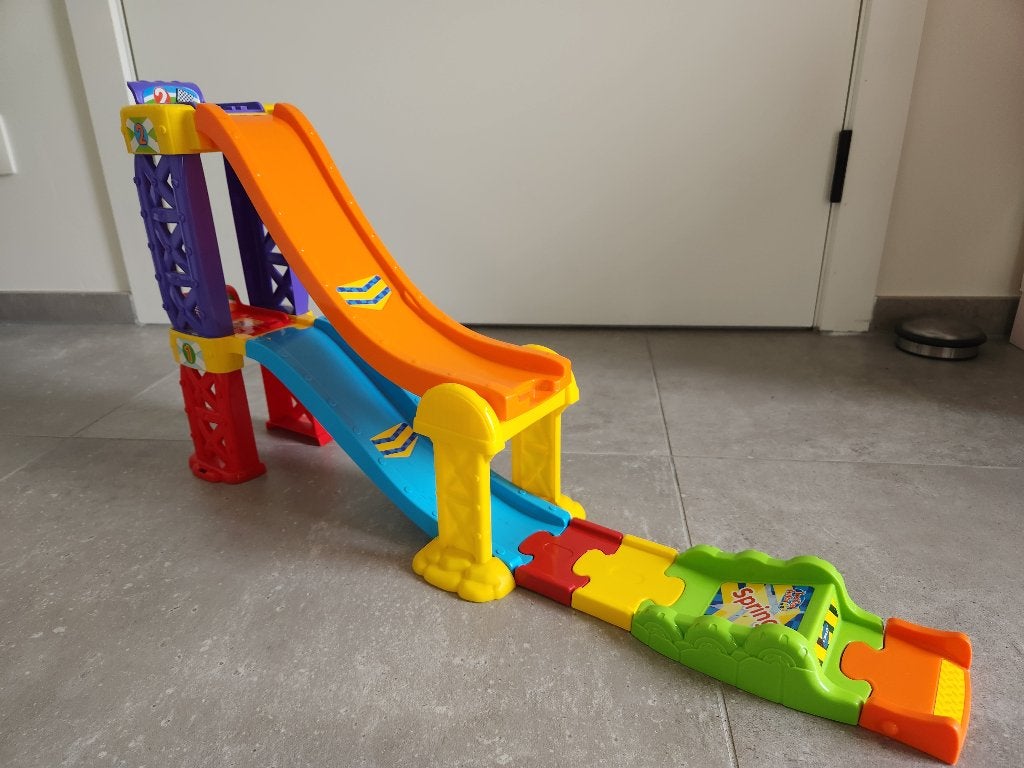 VTech Toet Toet Auto's Stuntbaan + extra stukken, Ophalen, Zo goed als nieuw, 4 tot 6 jaar