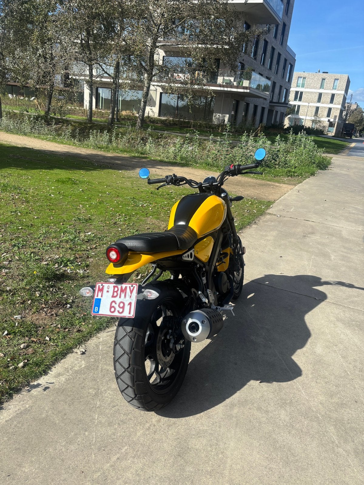 Yamaha XSR 125 Impact Yellow, Motos, Permis Moto A1 minimum, Particulier, 1 cylindre, Manuelle