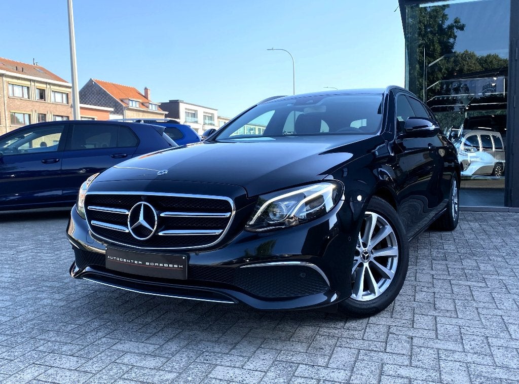 Mercedes-Benz E200d Business Solution - Carplay - Automaat, Achat, Entreprise, Entretenue par le concessionnaire, Noir