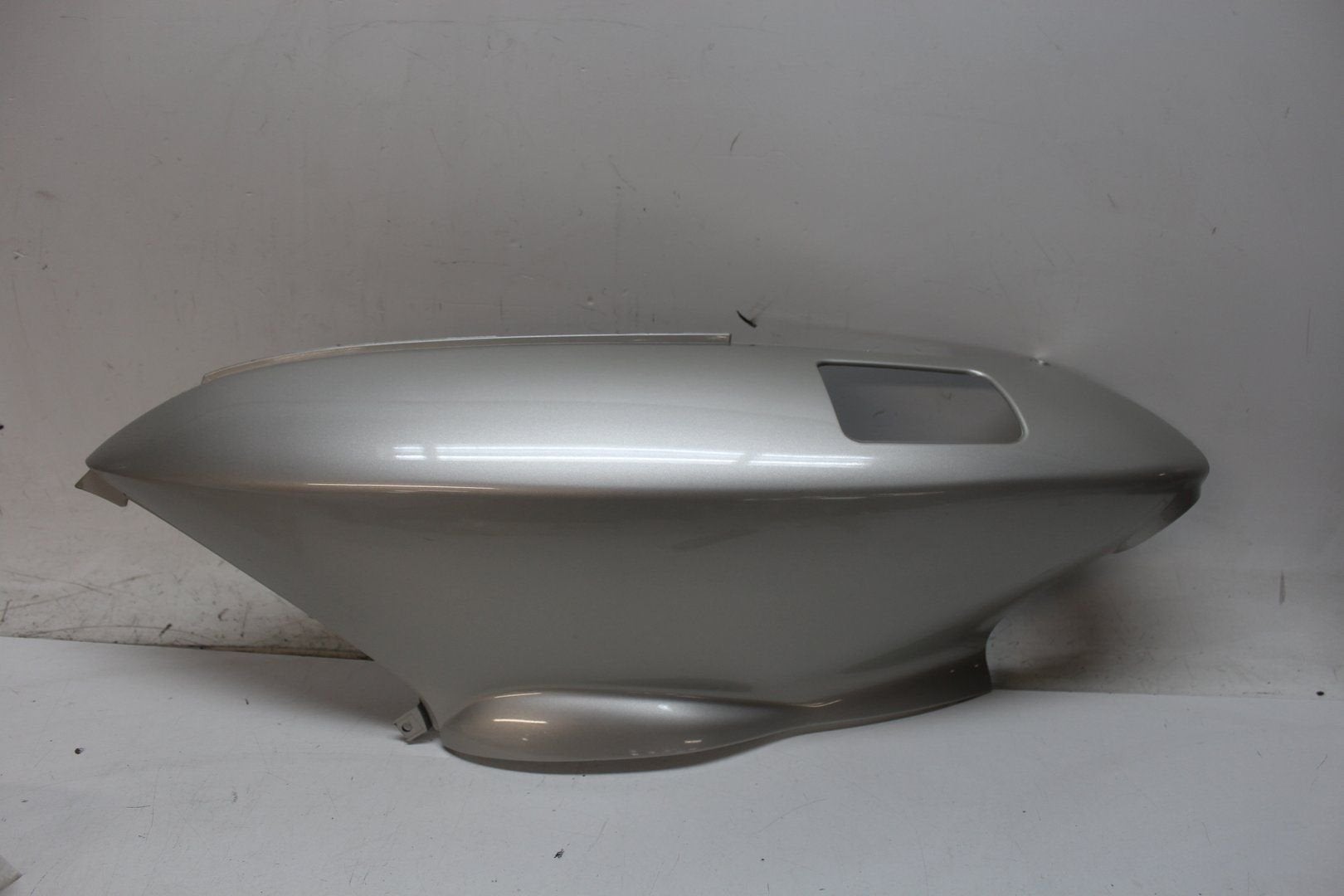 Linker achter kuipdeel kontdeel Yamaha YP125R Majesty 2000 5, Neuf, -, -, -