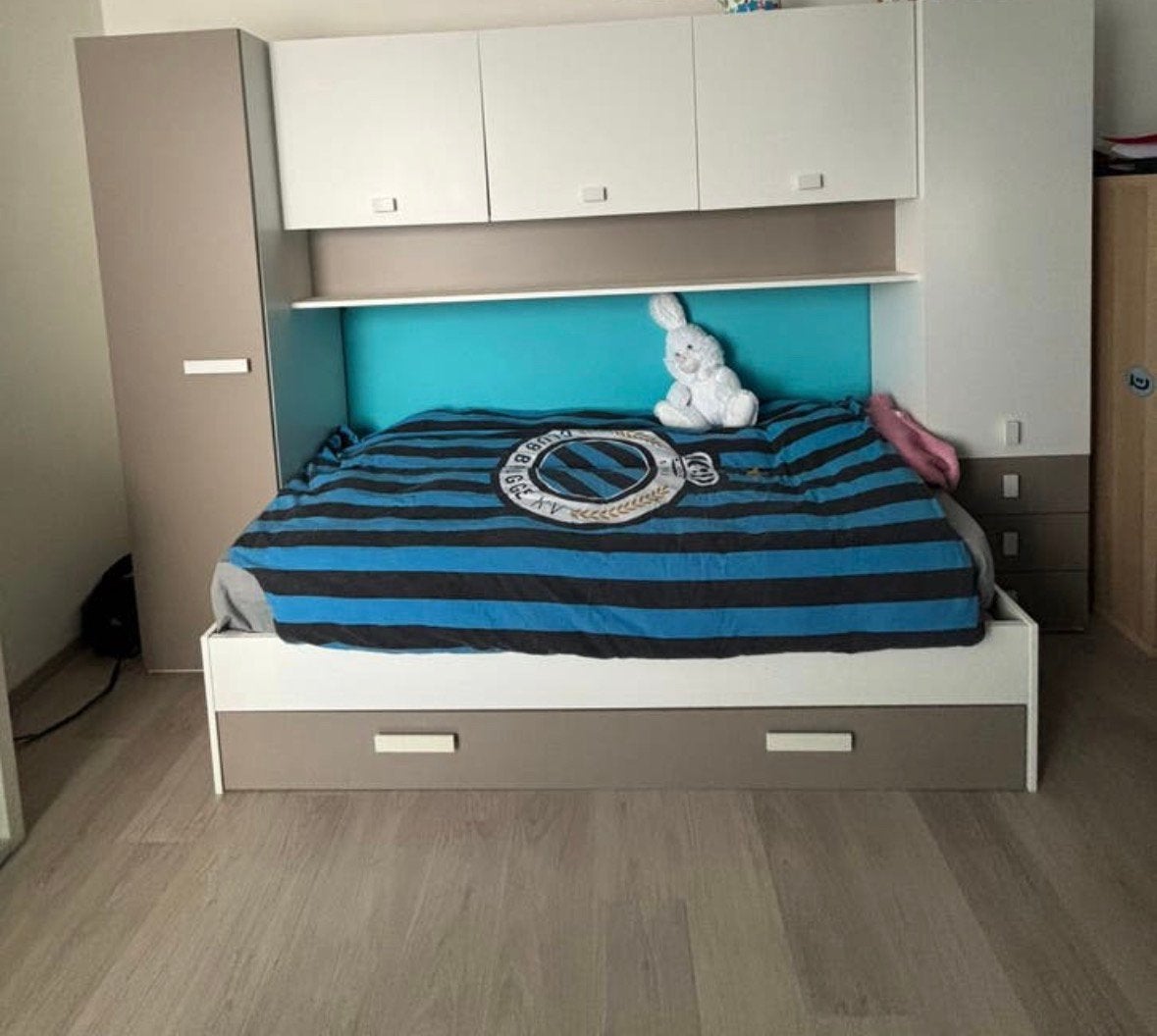 Mooie slaapkamer voor jongens of meisjes, Ophalen, Zo goed als nieuw