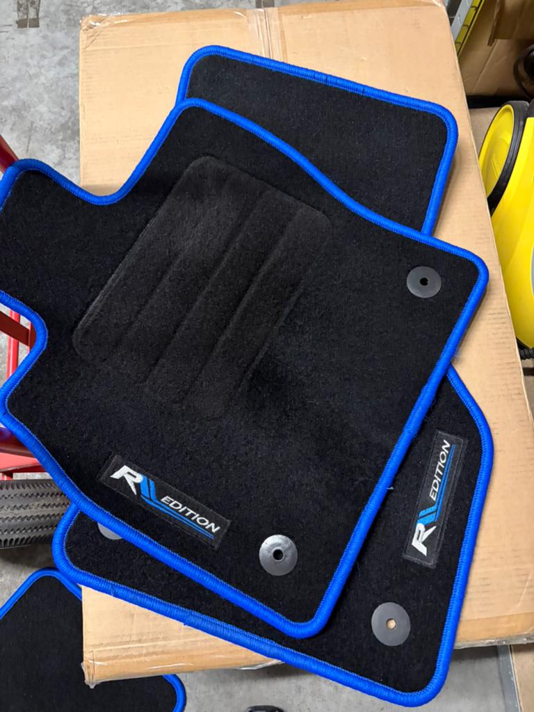 Tapis de luxe R Edition bleu Golf 8 GTI-CS -R - Neuf !, Enlèvement, Comme neuf