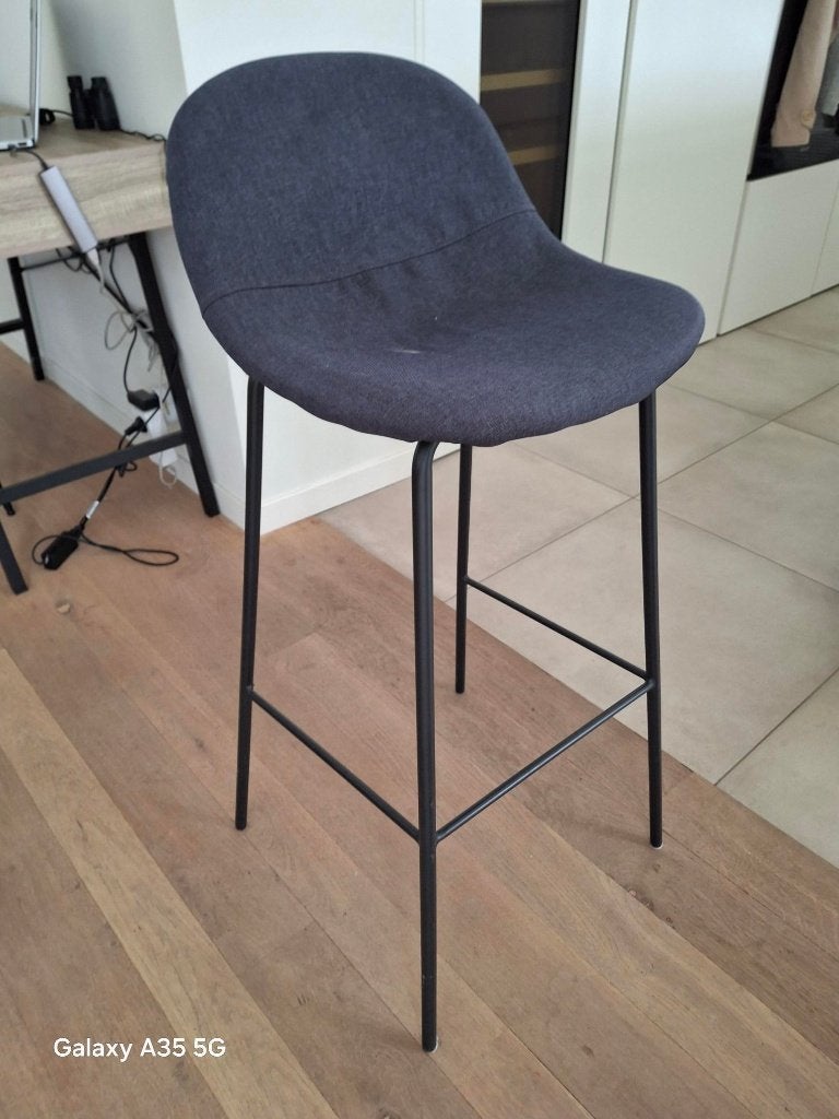 chaises de bar noires 80 cm, Avec repose-pieds, Comme neuf, Enlèvement, Métal