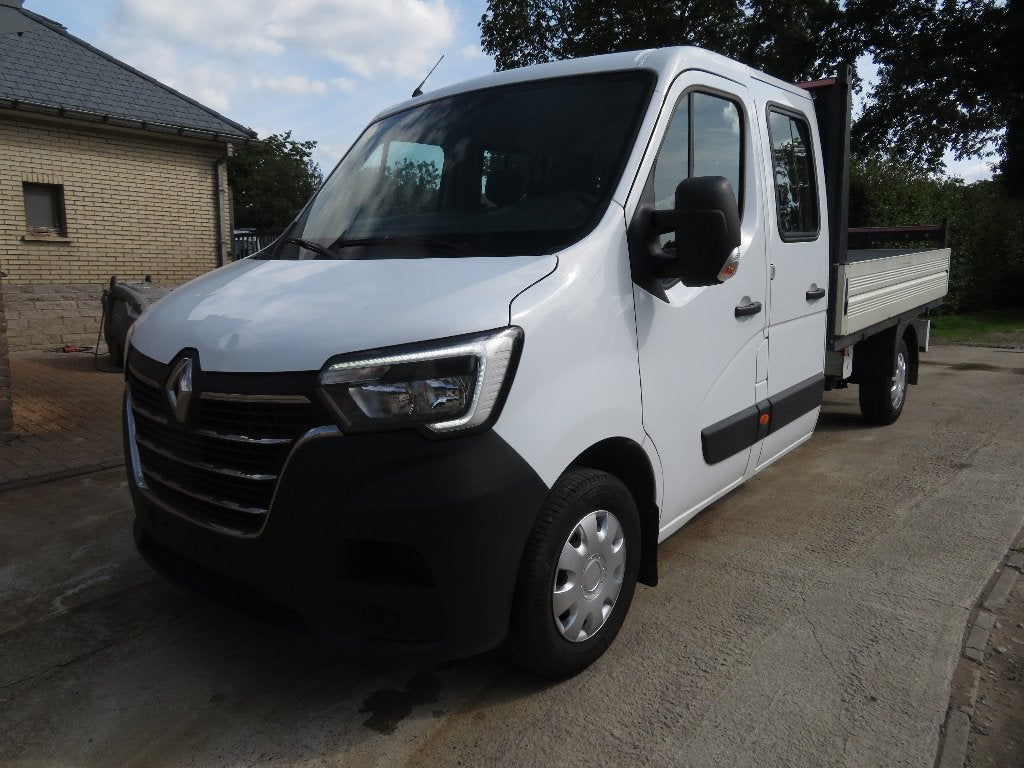 Renault Master 2.3dCi DC - Flatbed - 129.846km - 2023 - €6d, Voorwielaandrijving, Stof, 2364 kg, 4 cilinders