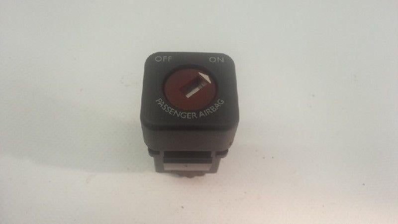 VEROUILLAGE AIRBAG Toyota Aygo (B10) (01-2005/05-2014), Utilisé, Toyota