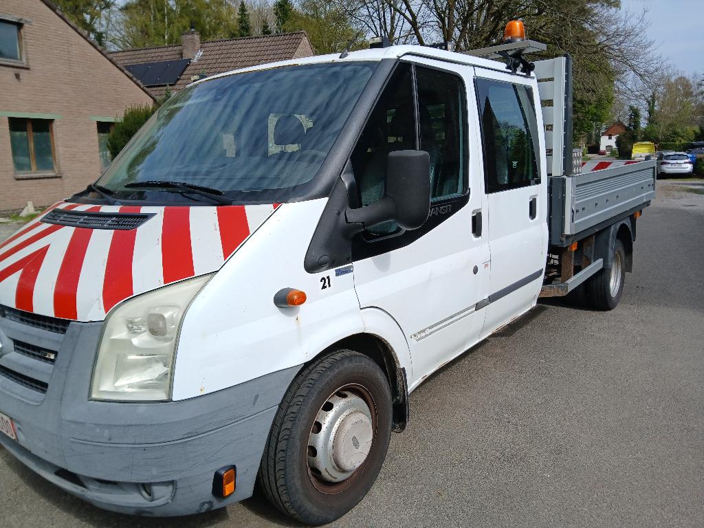 Ford Transit, Autos, Camionnettes & Utilitaires, Achat, 2400 cm³, Entreprise, Diesel
