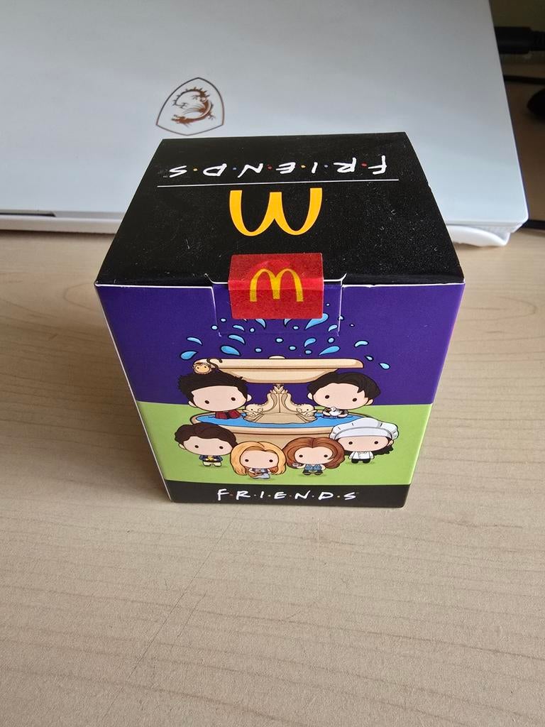 McDonald's x Friends collectible Monica, Ophalen of Verzenden, Nieuw, Populaire fictie
