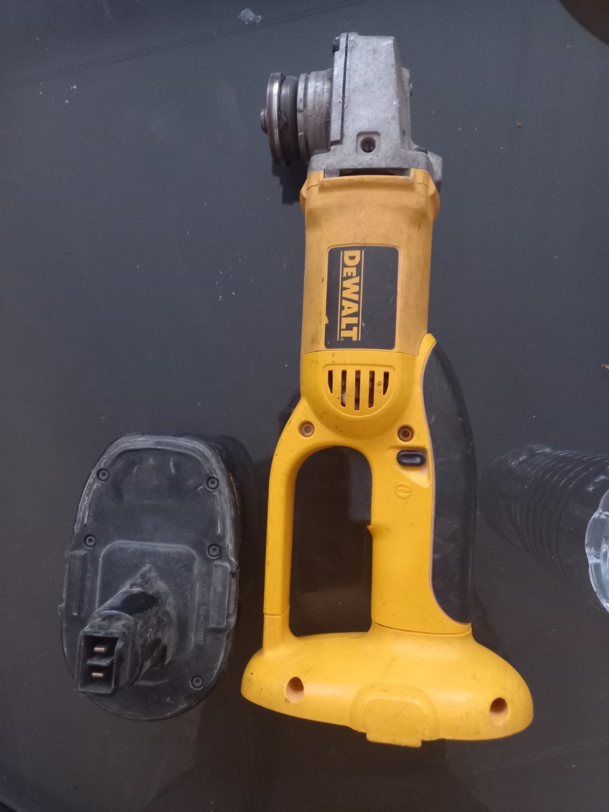 dewalt dc410 haakse slijper zonder oplader, Doe-het-zelf en Bouw, Ophalen