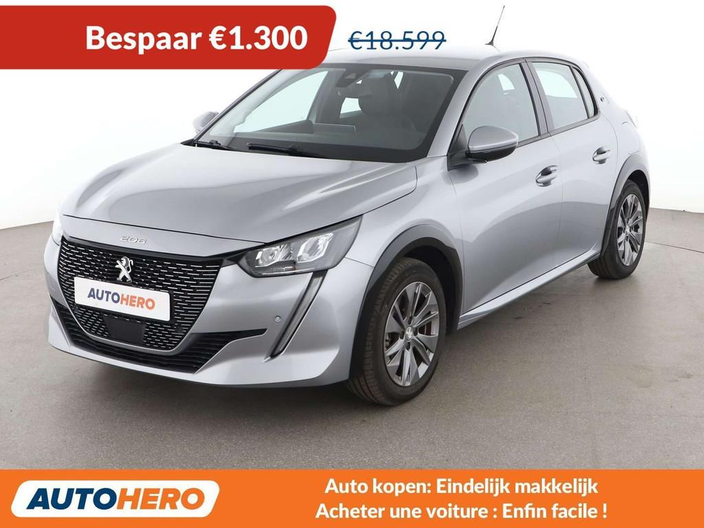 Peugeot e-208 electric drive 100 kW e Active (bj 2020), Auto's, Gebruikt, Zwart, 136 pk, Lichtsensor