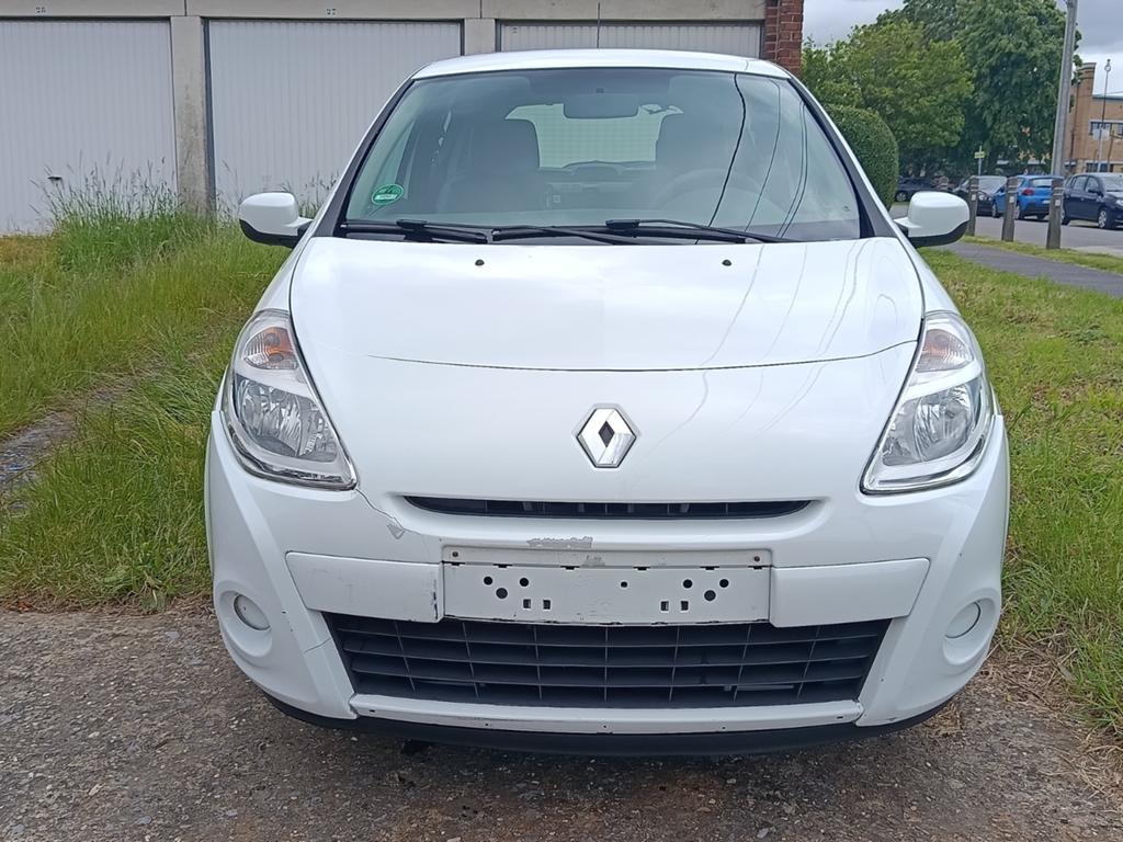 Renault clio lll 1.5dci prêt à immatriculé, Autos, Autos Autre, Achat, Apple Carplay, Diesel, Particulier