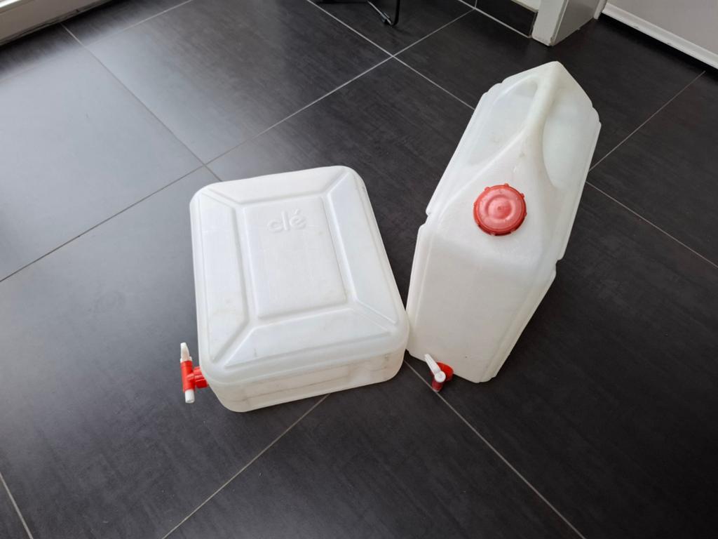 Jerrycans, Caravans en Kamperen, Ophalen