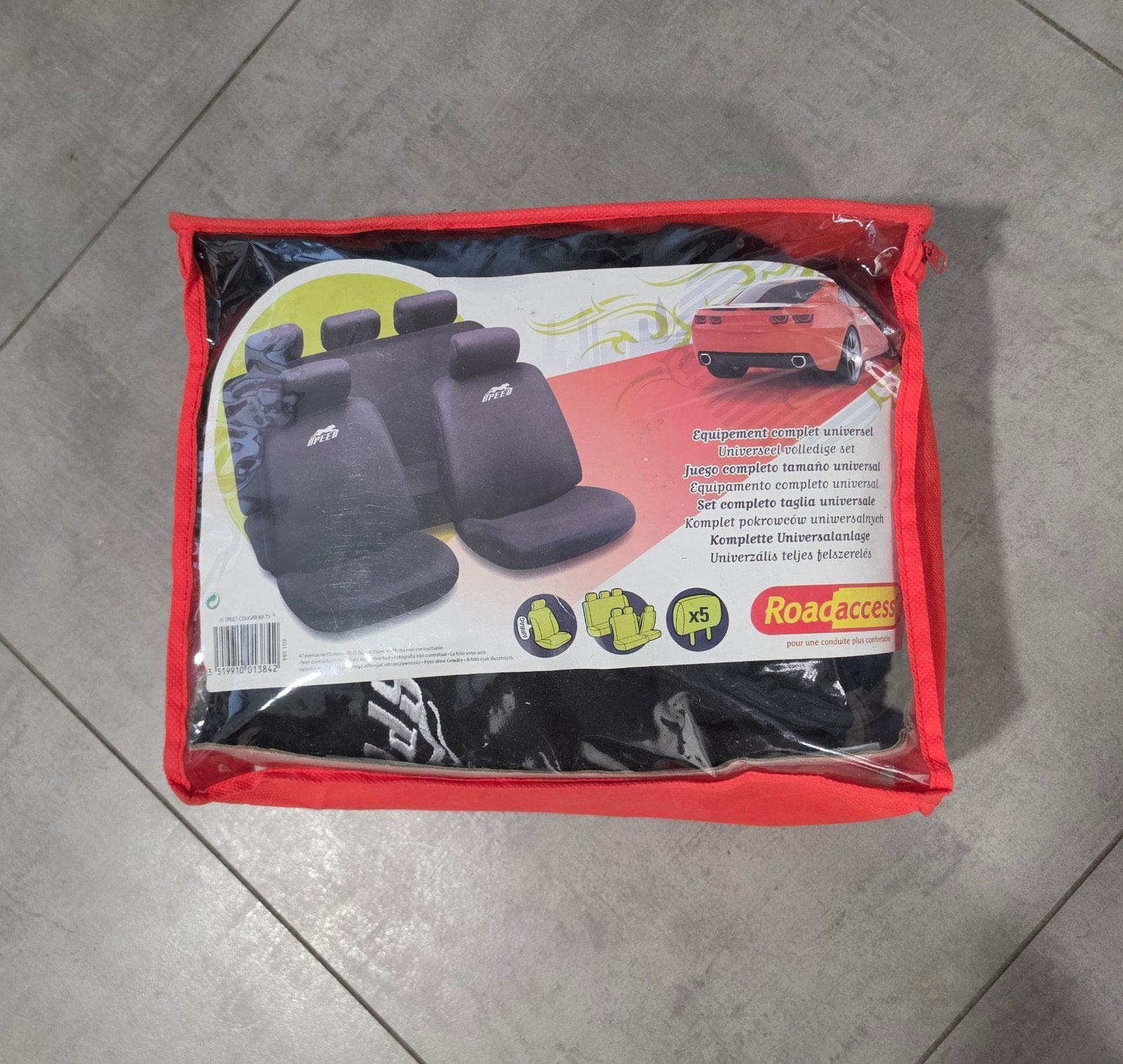Housse de siège auto universelle noir

Gsm: 0475.93.53.69, Enlèvement, Neuf