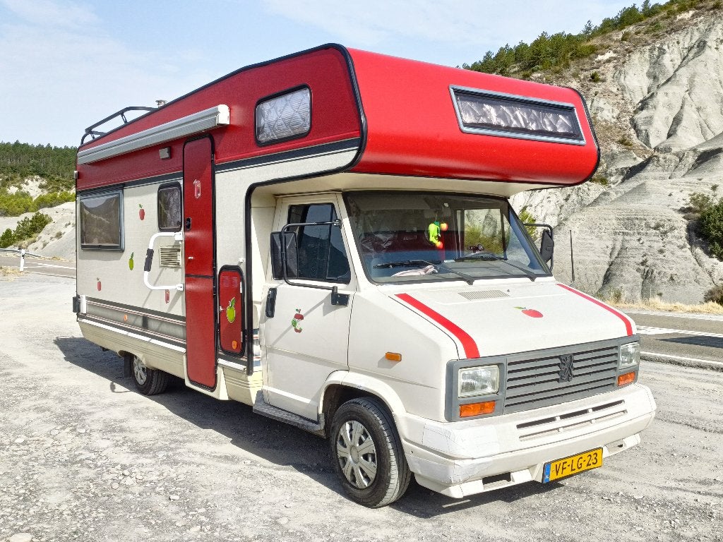 camping-car en alcôve, Siège de train, Jusqu'à 5, Autres marques, Boîte manuelle