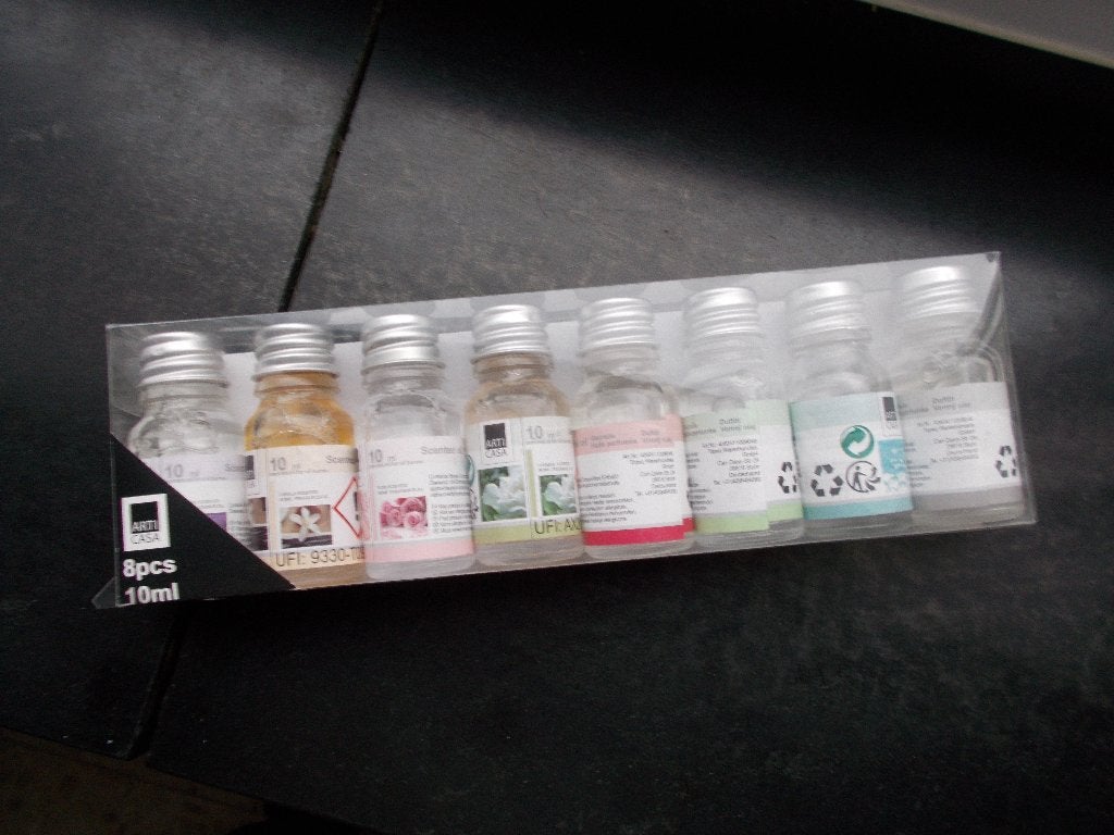 Série de flacons senteurs pour brûleur à huile., Neuf, Enlèvement, Autres types, Autres matériaux