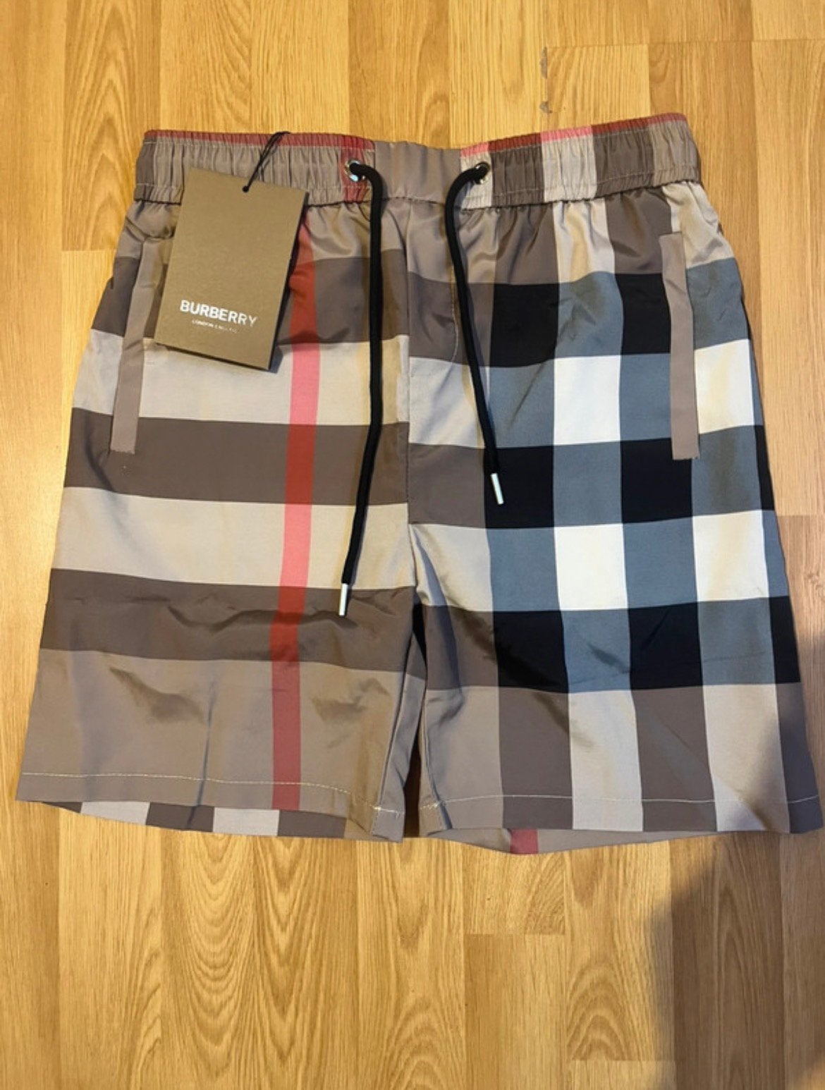 Burberry short, Enlèvement ou Envoi, Taille 46 (S) ou plus petite, Multicolore, Short de bain