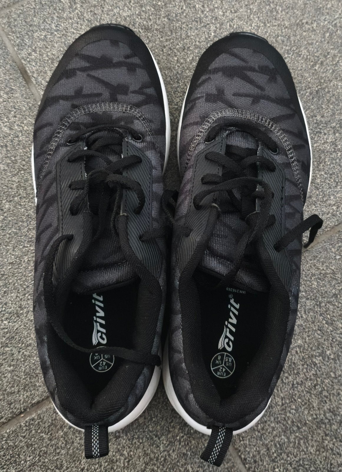 Schoenen, Enlèvement