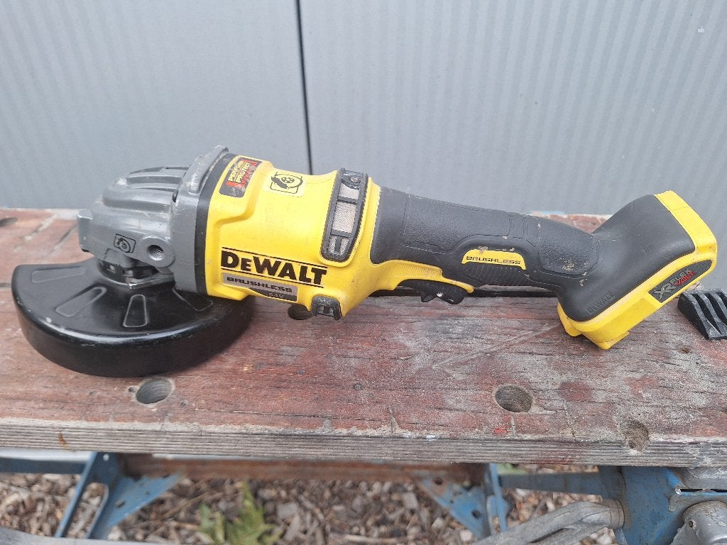 Dewalt DCG414, Bricolage & Construction, Outillage | Pièces de machine & Accessoires, Utilisé, Enlèvement ou Envoi