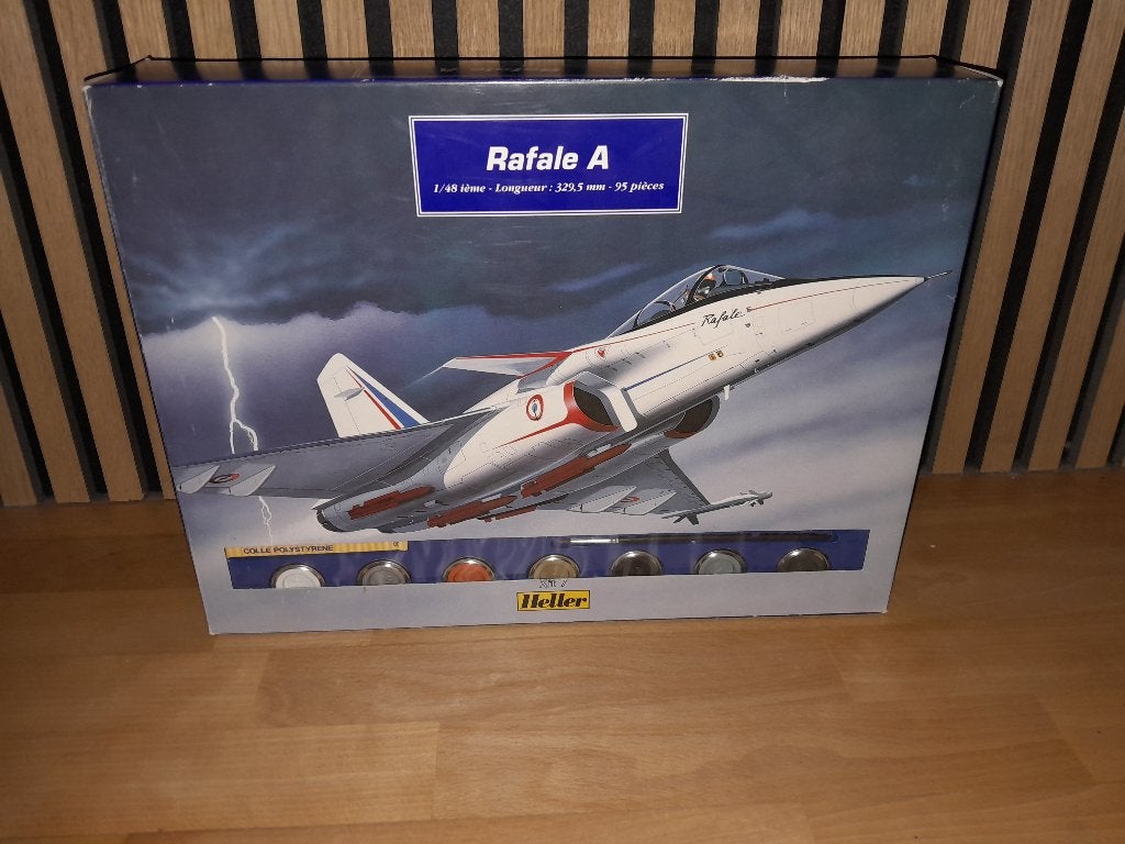 Modelbouw - Heller Rafaele A 1:48, Hobby & Loisirs créatifs, Enlèvement ou Envoi, Comme neuf, Autres types, Heller