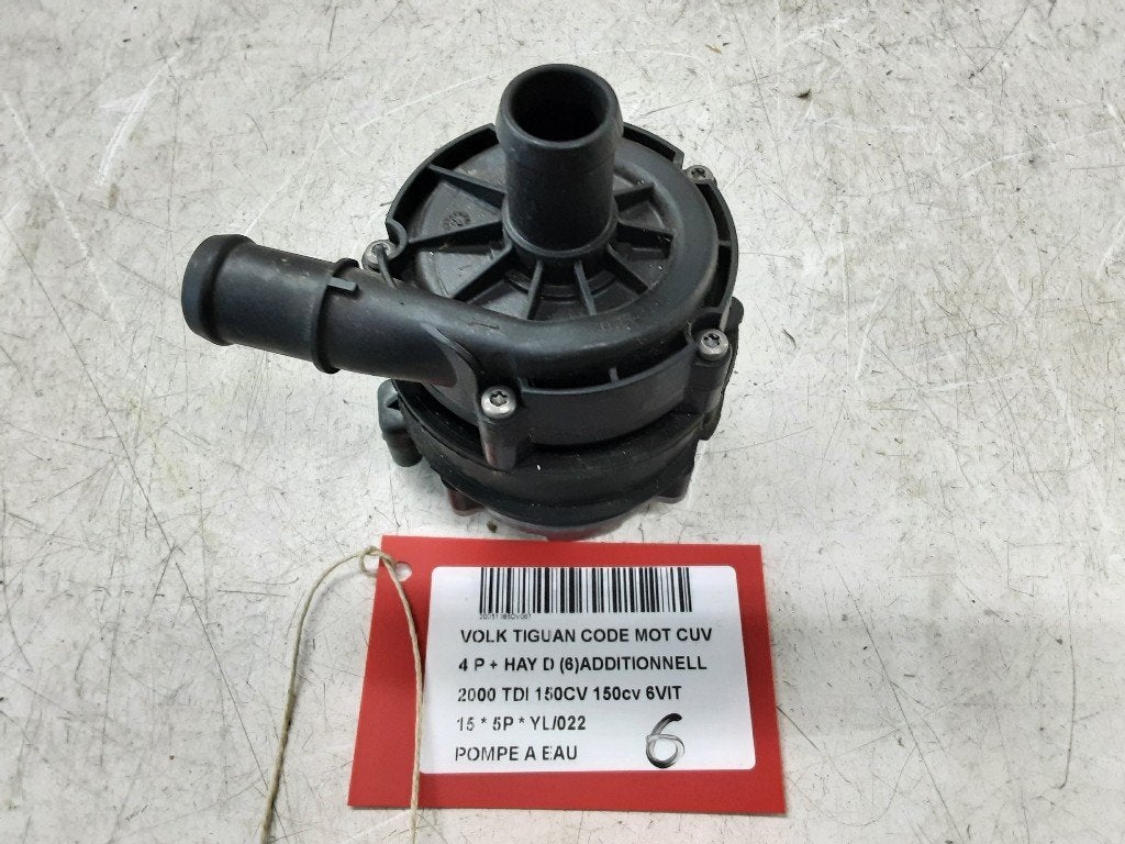 WATERPOMP Volkswagen Tiguan (5N1 / 2) (04L965567), Gebruikt, Volkswagen, Mevr. I. Hauben, Rue de l'Espoir 34 34
4030  GRIVEGNÉE, BE