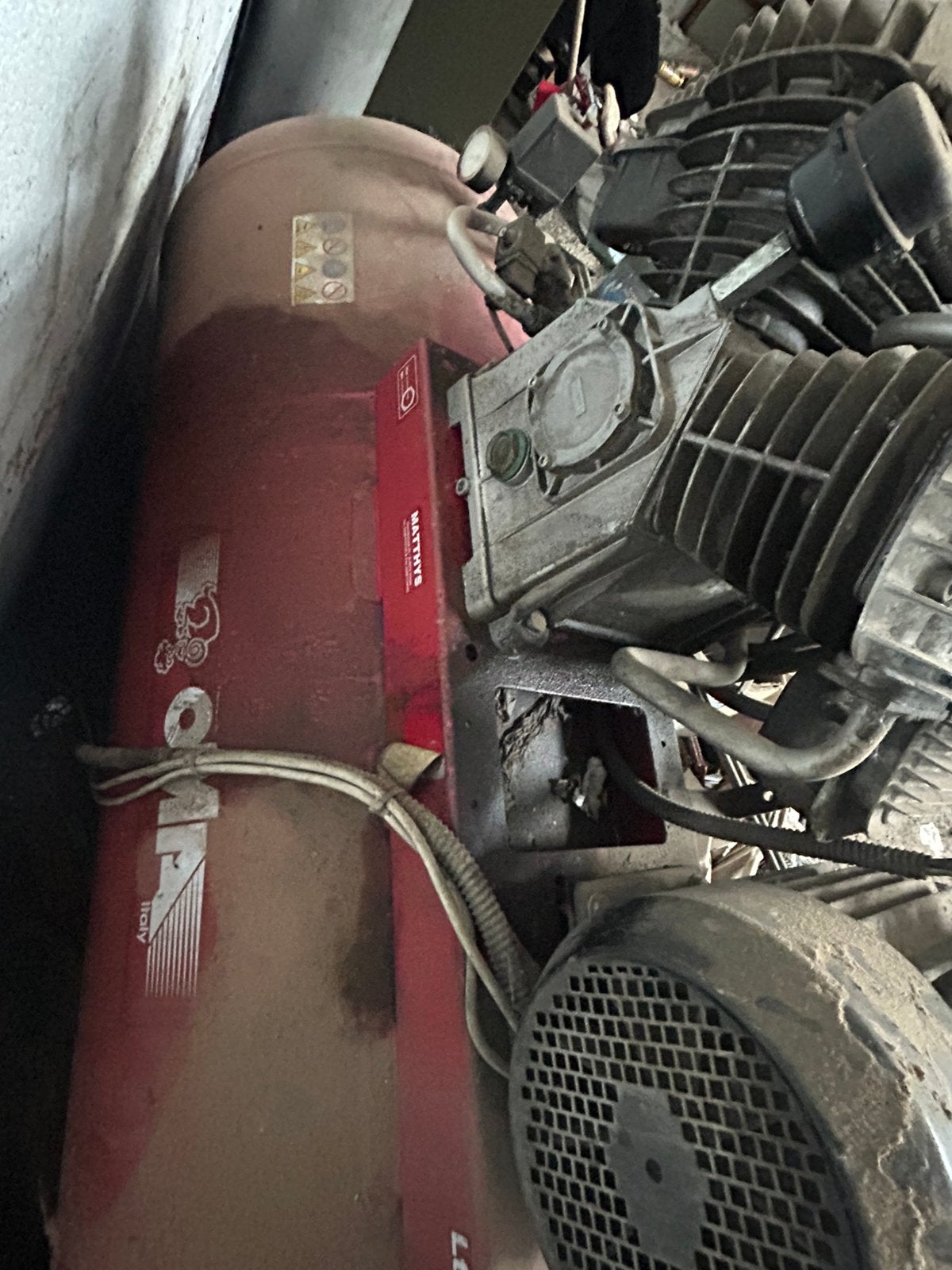 Compresseur 500l, Enlèvement
