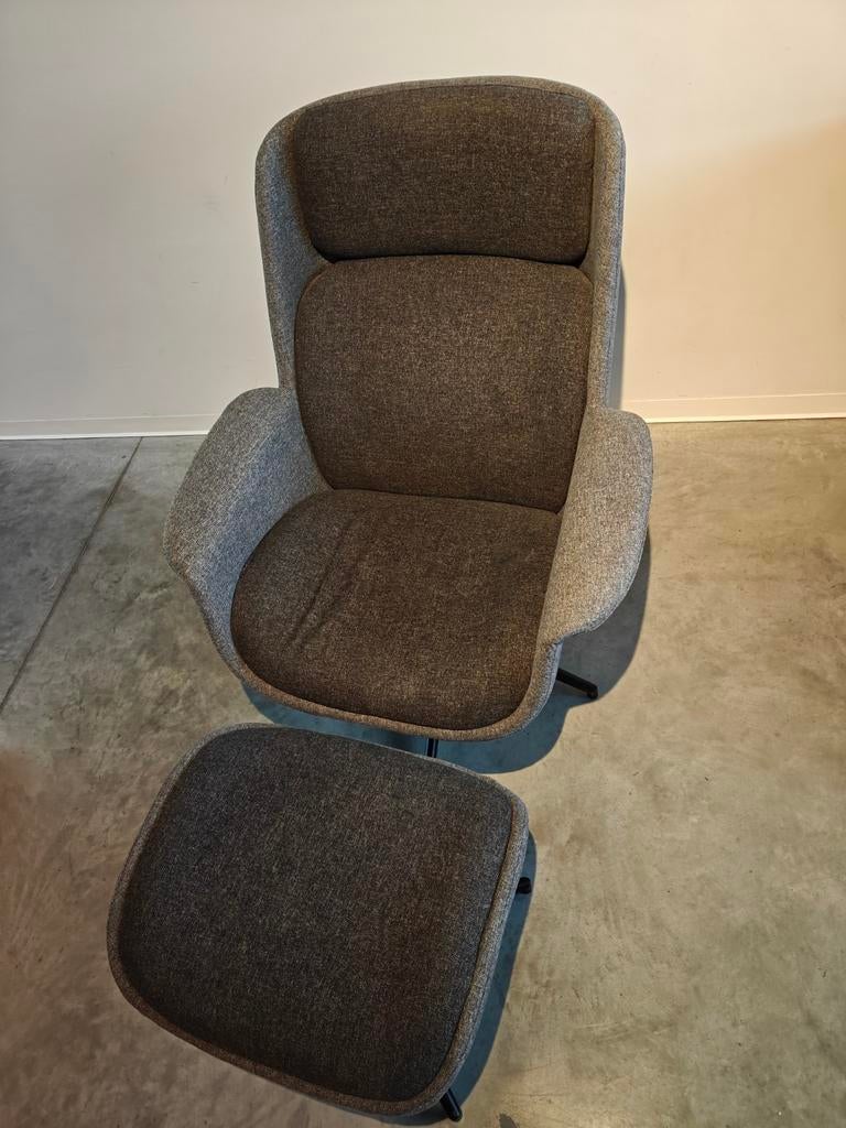 IKEA ALEBY draaifauteuil met voetenbank, Huis en Inrichting, Ophalen, Metaal