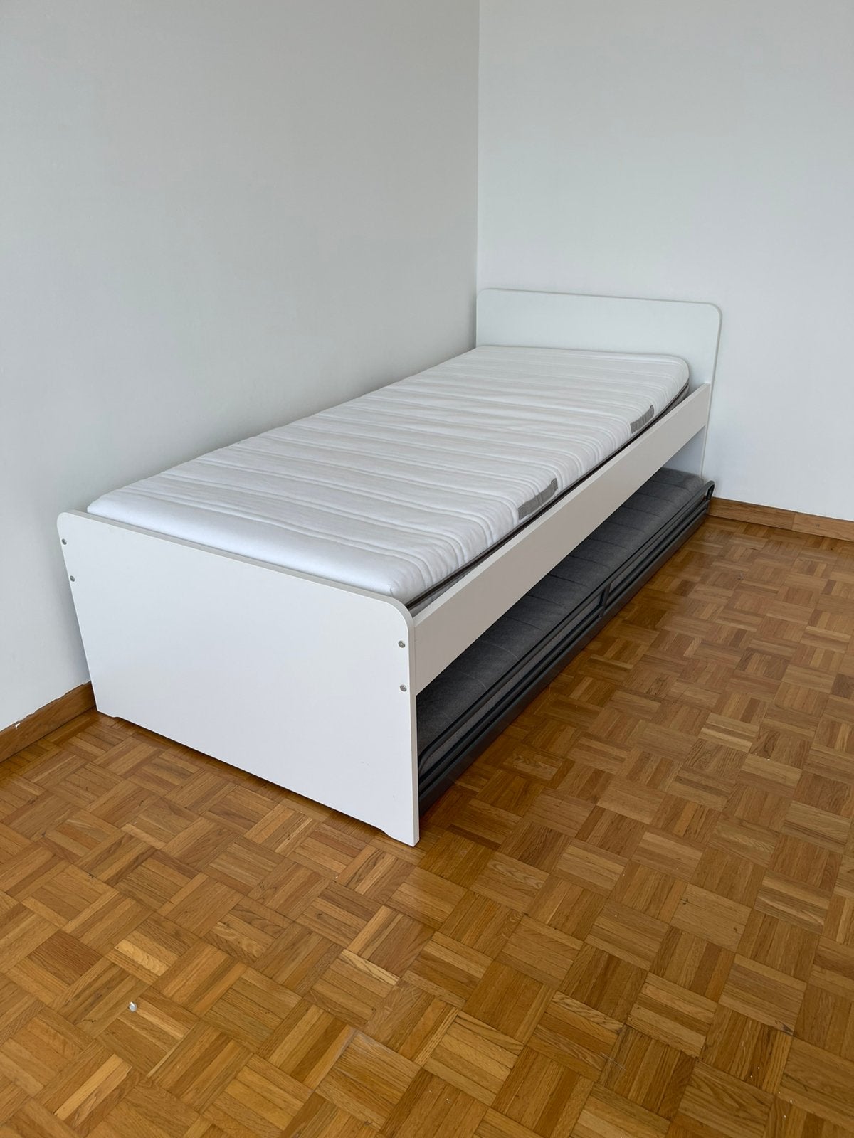 Ikea bed met matras en onderbed 90 x 200, Huis en Inrichting, Ophalen, Zo goed als nieuw