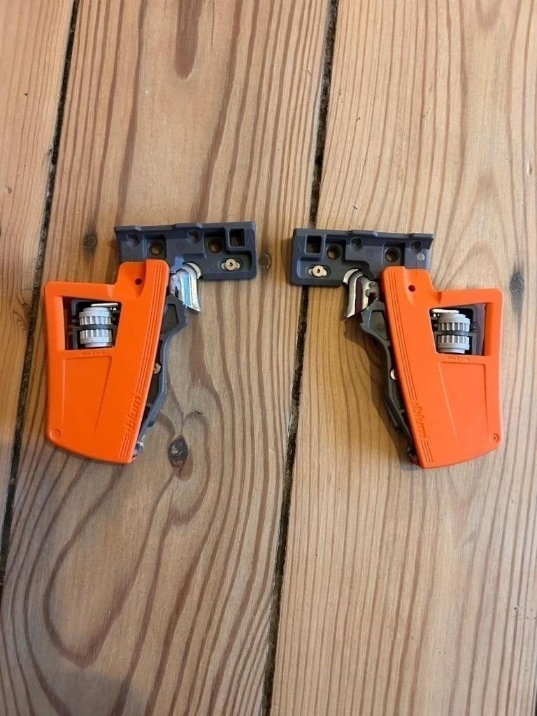 Raccords Blum - Movento S / Tip-on - 2 pieces, Enlèvement ou Envoi, Neuf, Autres matériaux, Coulisse ou Verrou