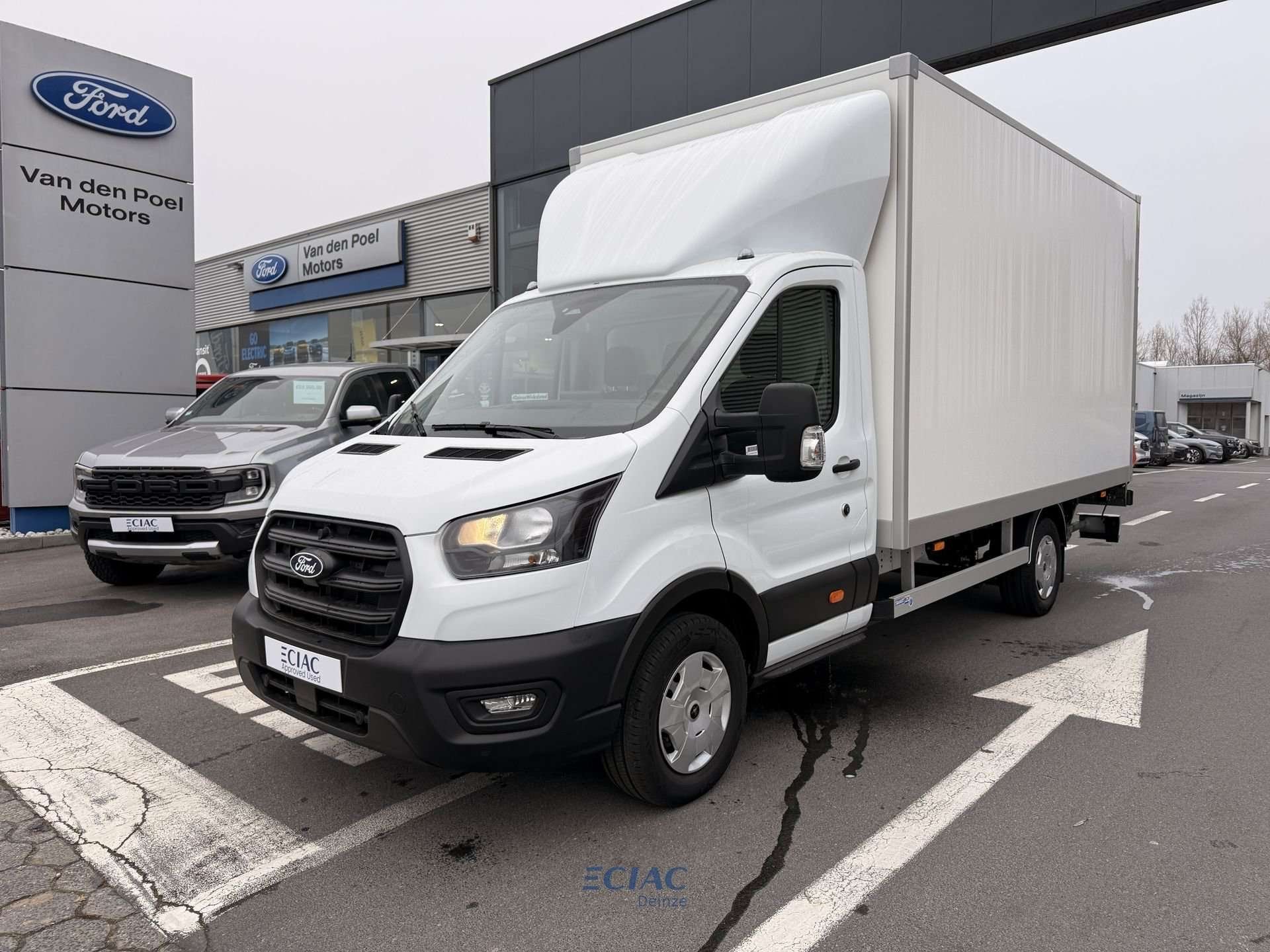 Ford Transit 350E Chassis enkele cabine L4 Trend M6, Auto's, 1995 cc, Wit, 130 pk, 2 deurs
