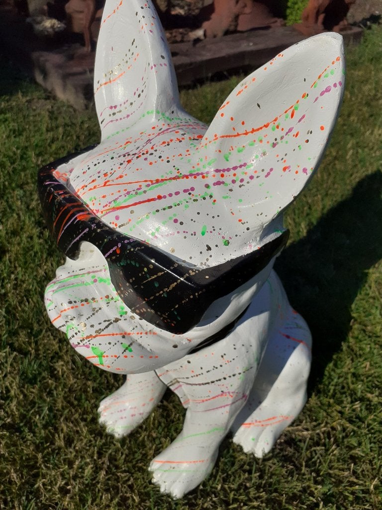 GRAND BOULEDOGUE POLYCHROME ASSIS EN POLYRESINE POLYCHROME, Enlèvement, Neuf