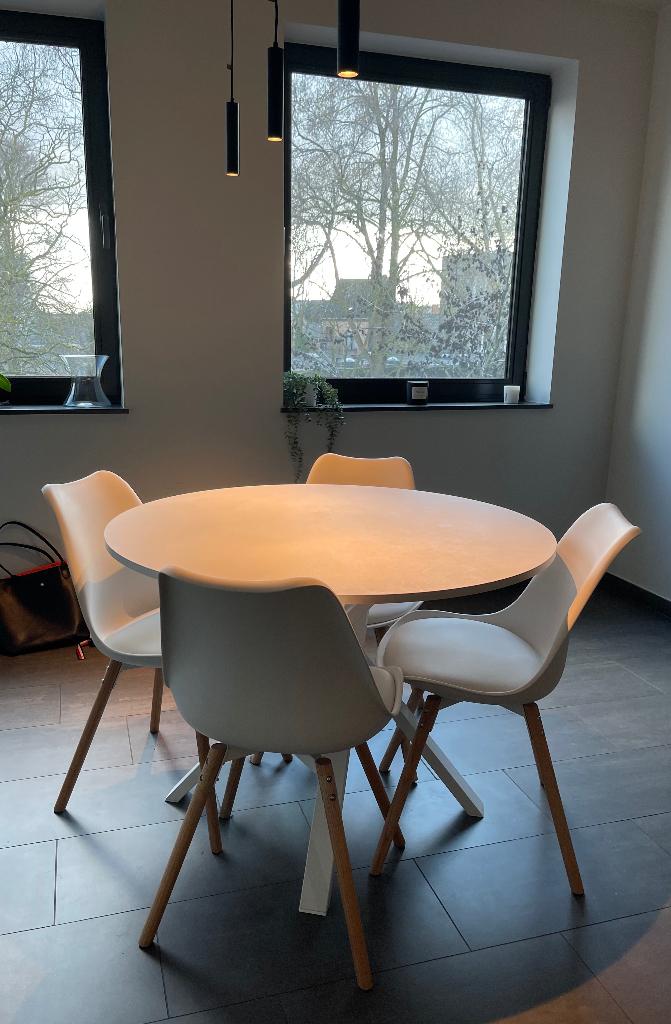 Ronde eettafel (+stoelen), Ophalen, Overige materialen, Rond, Zo goed als nieuw