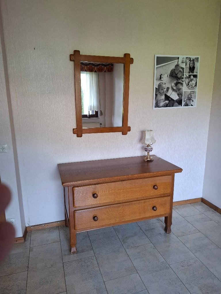 Oude, stevige  ladenkast voor slaapkamer of hal, Huis en Inrichting, Kasten | Ladekasten, Zo goed als nieuw, Minder dan 100 cm