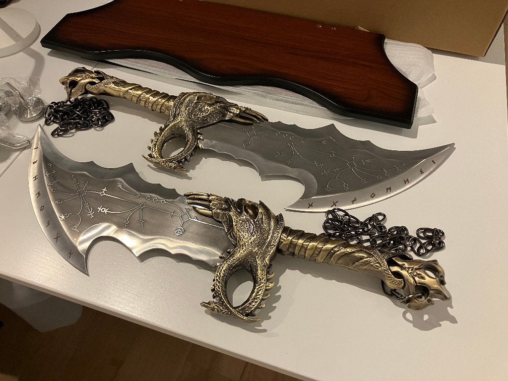 God of War Kratos blades replica, Collections, Enlèvement ou Envoi, Neuf